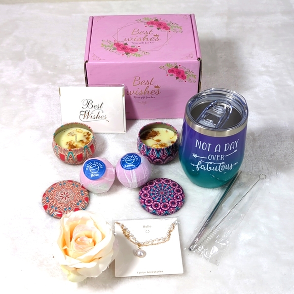Women's wine spa gift set Fabulous NEW - Picture 1 of 3